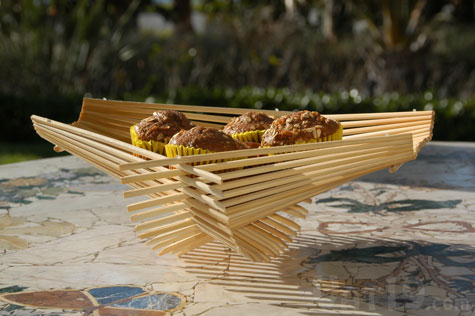 Present your baked goods beautifully in the Chopstick Folding Basket.
