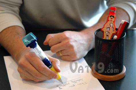 Classic Game Pens Operation, Etch-a-sketch, and Boggle