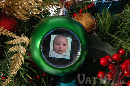 Christmas Ornament holds 50 photos