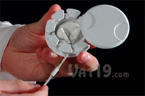 EarPod earphone case holder step 1