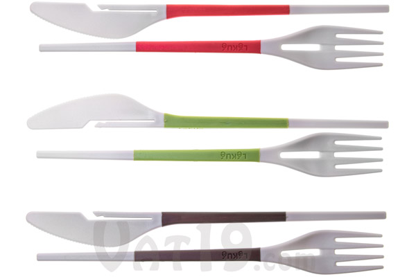 Fork and Knife Chopsticks are available in a variety of colors.