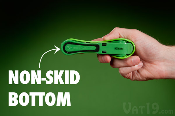 Gator Stapler features a non-skid bottom
