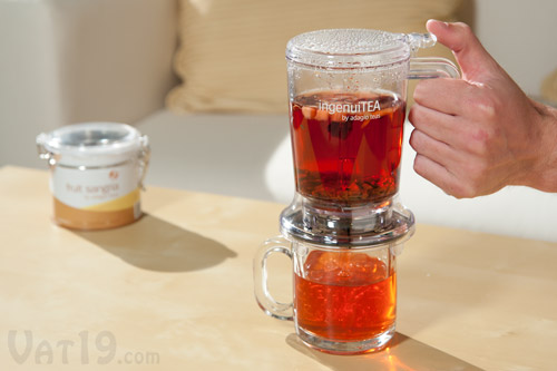 Brew your own loose leaf tea with the IngeuiTea Teapot.