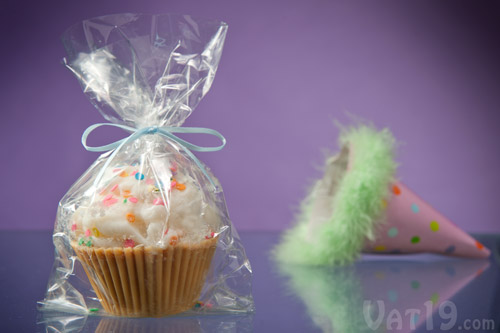 Wrapped in a cello bag with and tied off with a ribbon, Jumbo Cupcake Candles make a great party favor!