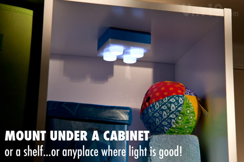 The LEGO&reg; LED Brick Light can be installed upside down.