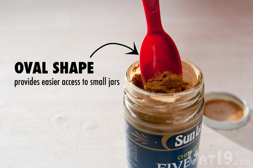 The oval shape of the Cuisipro Odd Size Measuring Scoops makes it easier to access small jars and containers.