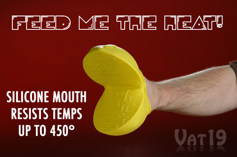 PAC-MAN Pot Holder handles up to 446 degrees F