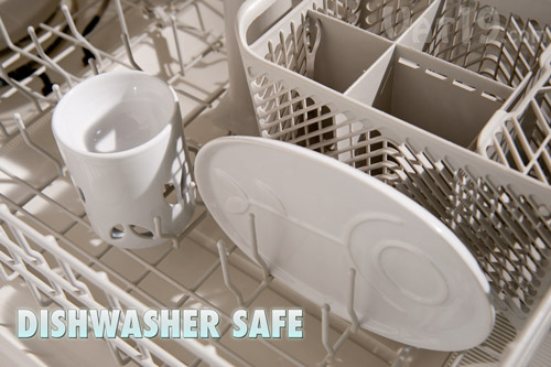 The Solo Fondue Set is dishwasher safe.