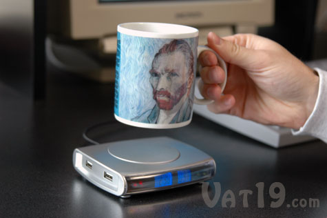 USB Drink Warmer keeps your coffee warmer